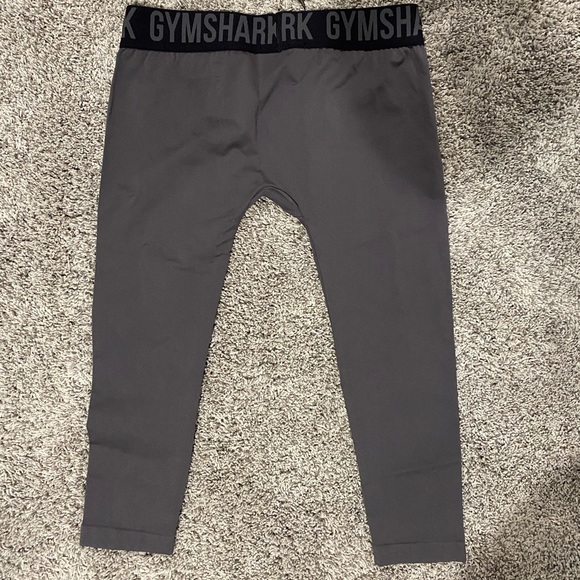 Gymshark Pants - Gymshark crop leggings